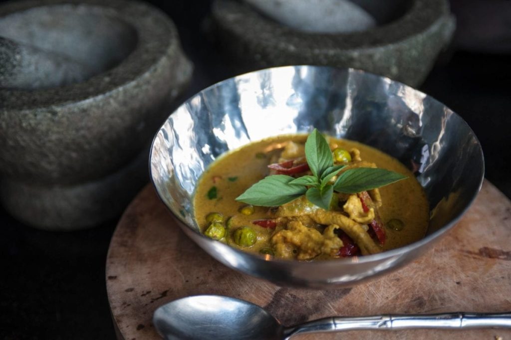 Gluten-Free Gaeng Kiew Whan Gai (Spicy Green Curry with Chicken) Recipe
